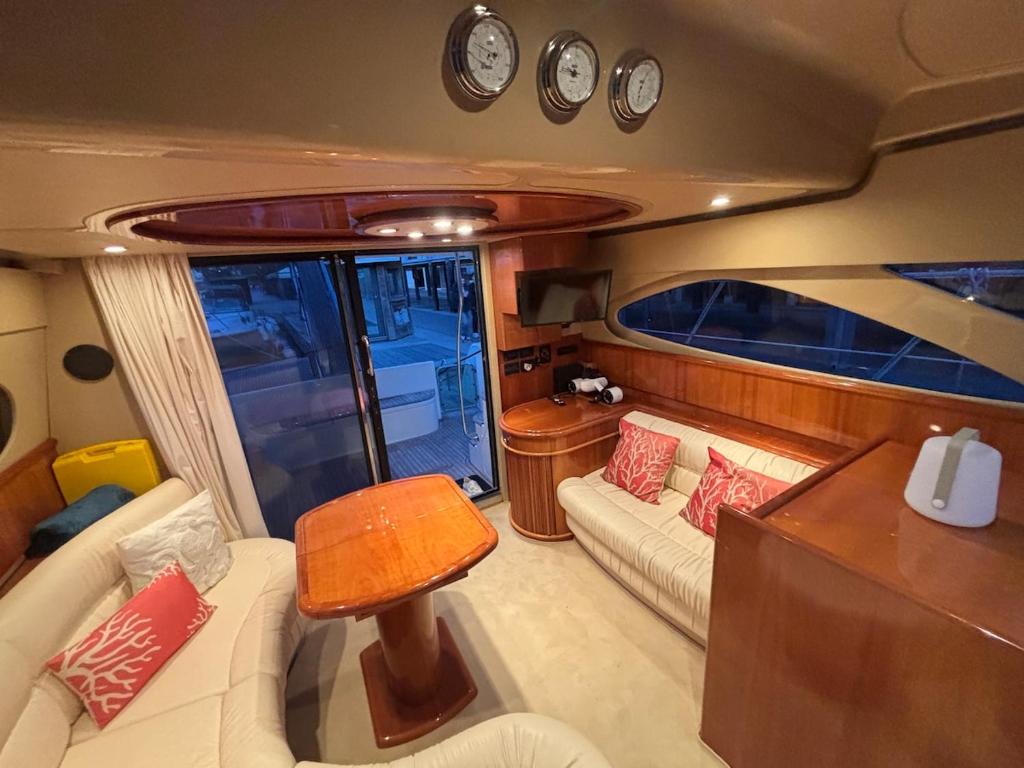 Unique stay aboard a boat - 4