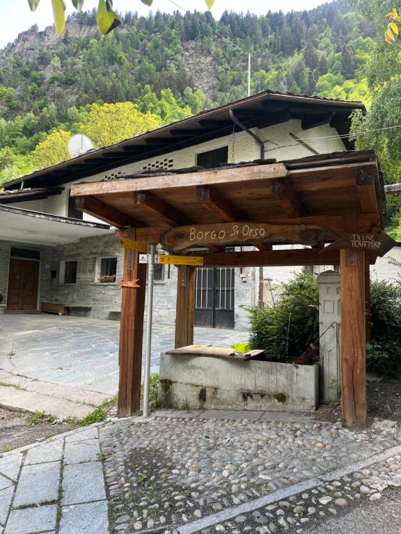 Stone House - 4