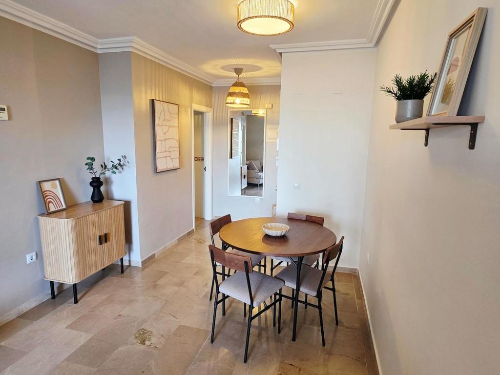 Elegant Apartment next to Beach & Marina Estepona - 1