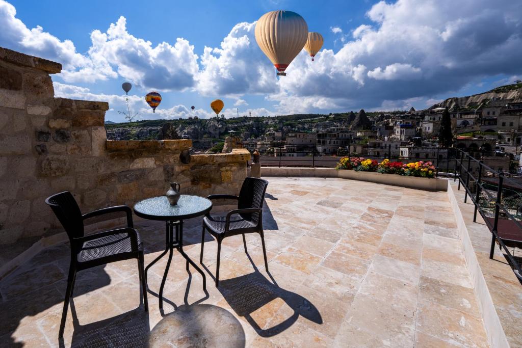 Tulip Cave Suites