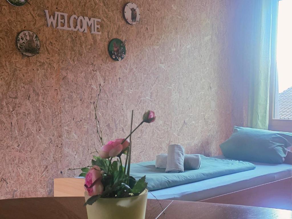Cozy Cow Farm Lodge - 3