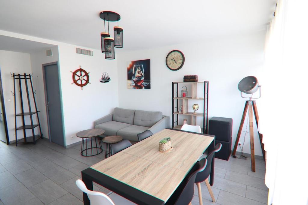 T4 Pro et Famille - Plage - Base Nature - Tout à pied - Parking - Commerces - 1