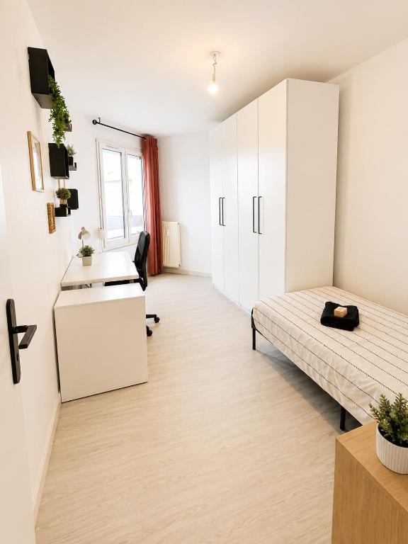 Appartement élégant & lumineux 100 m2 - 3 chambres - 2 balcons - 7 min du centre-ville Reims - 5