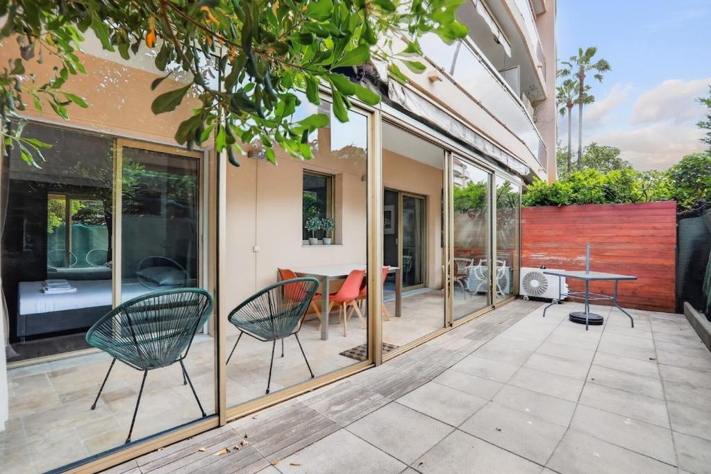 T2 - terrasse & véranda à 10 mn a pied de la plage - 3