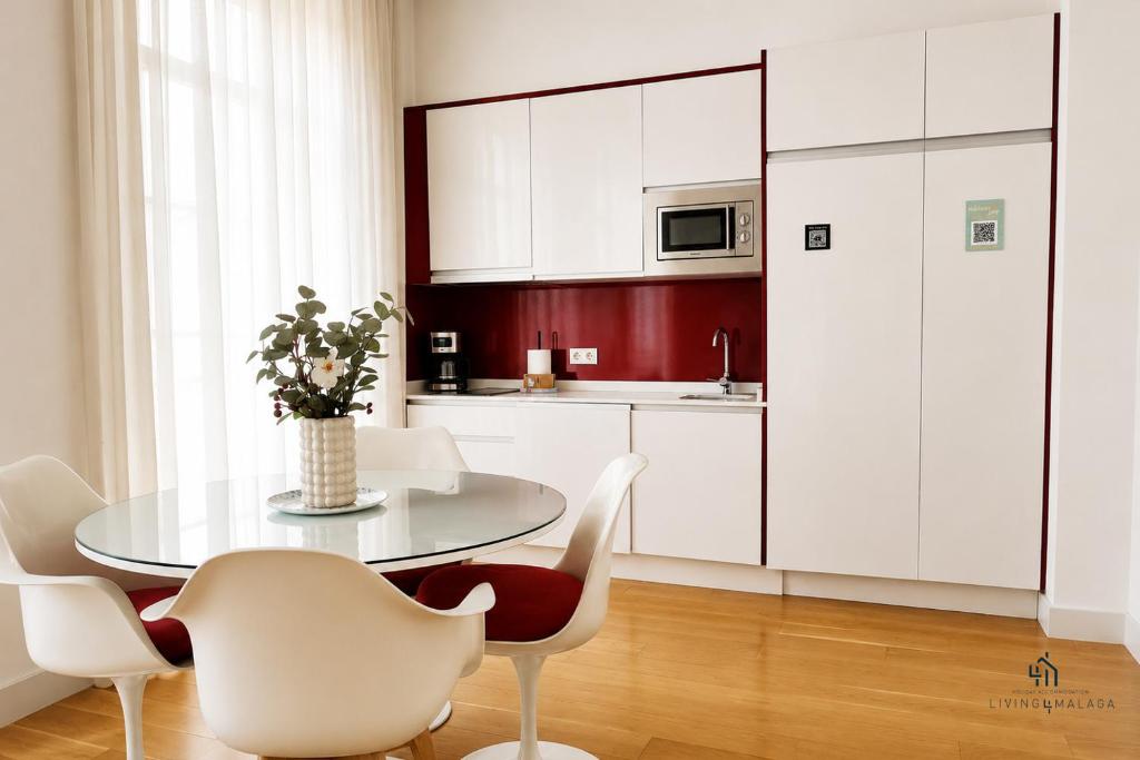 Living4Malaga Prime Center Two Bedrooms 2B - 3