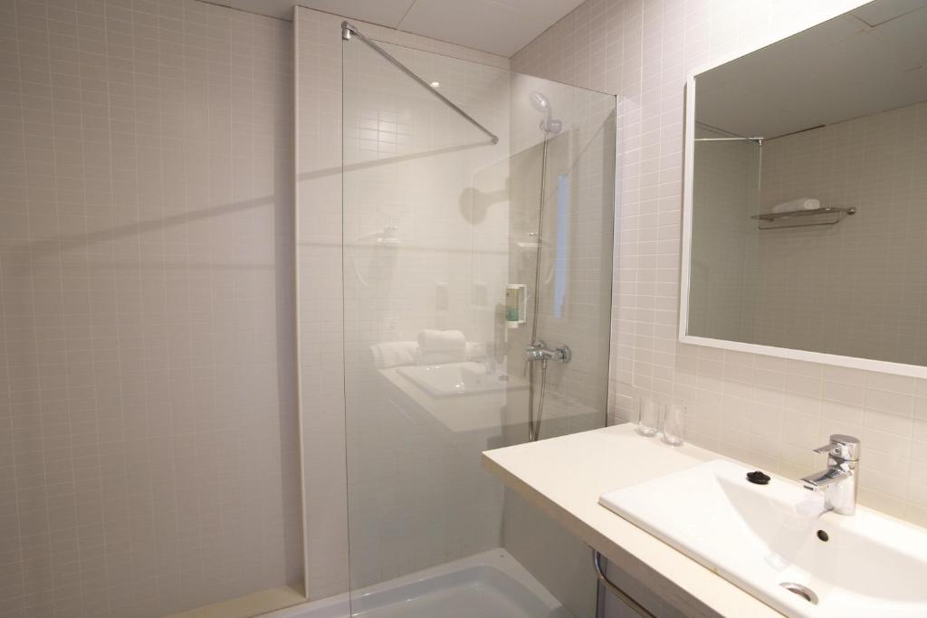 BLUESEA Playa Azul — Hotel rooms in Cala'n Porter, Balearic Islands
