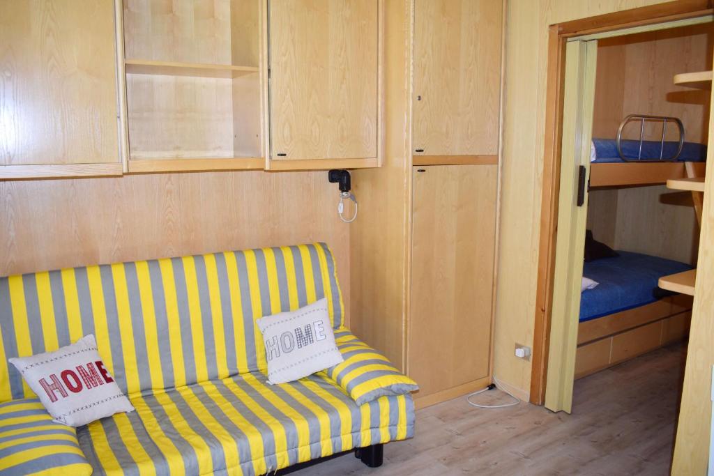 Shared lounge/TV area