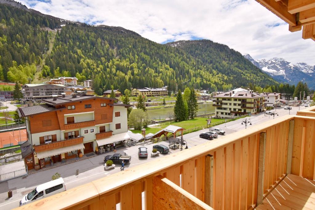 Emerald Studio Apartment - 1