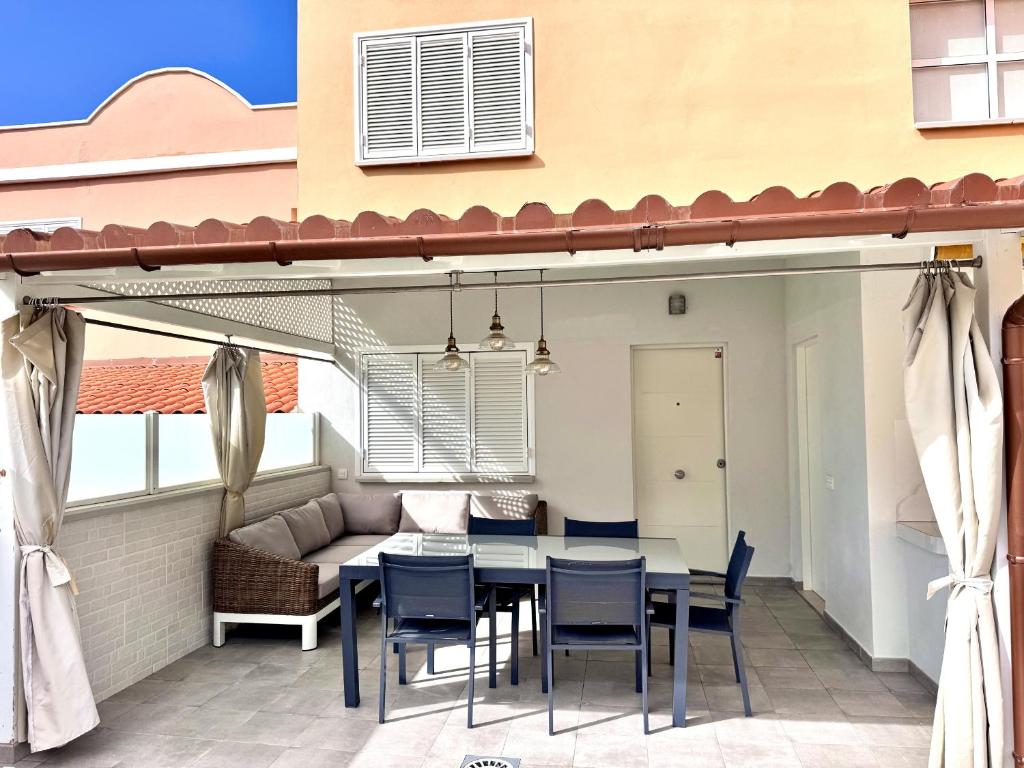 Modern 4 bedroom villa in Costa Adeje - 4