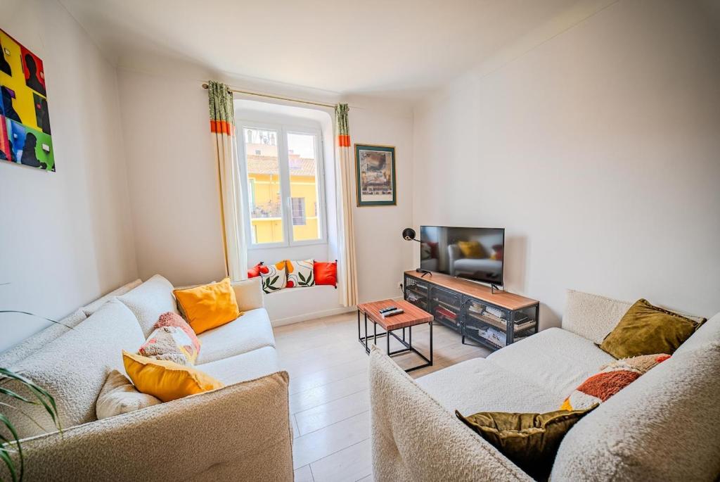 Port Lympia lovely Apartment with Balcony AC - 2
