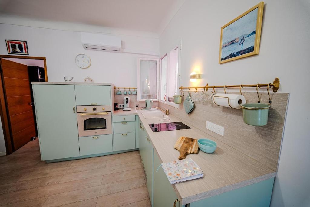 Port Lympia lovely Apartment with Balcony AC - 5