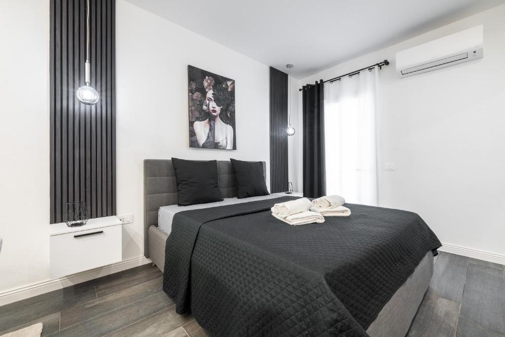 Black and White Apartment - 1