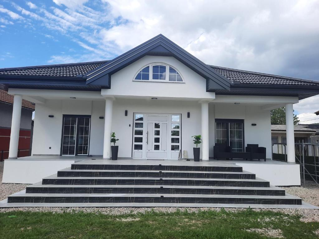 Kuca za odmor Villa Breza - 1