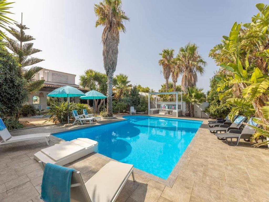 Luxurious coastal villa in Gallipoli - 1