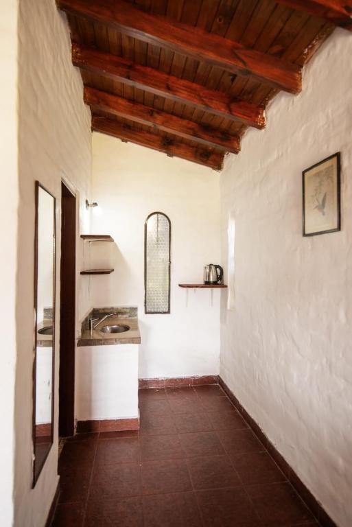 Cabañas a minutos del Dique los Alisos - 2