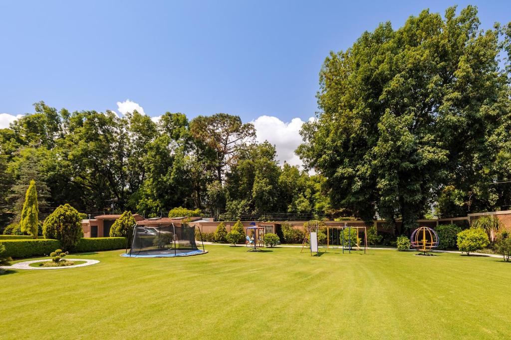 Casa Avándaro with Pool, Garden & Jacuzzi - 5