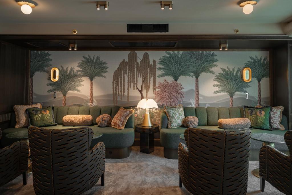Bar/lounge