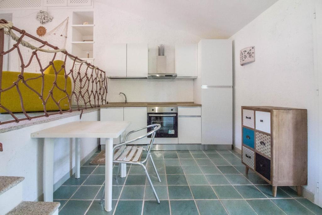 GuestHost - Splendid Terrace Apartment near Palau - 2
