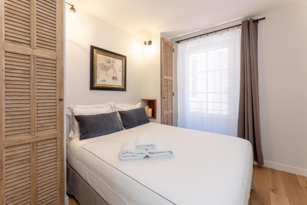 Les Petits Volets Appartements à 100m de la mer - 3