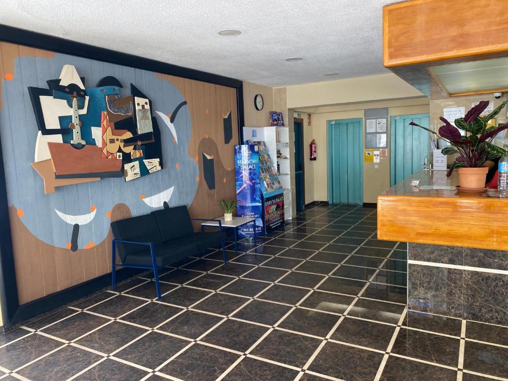 Picasso-Fincas Benidorm — Hotel building in Benidorm, Valencian Community