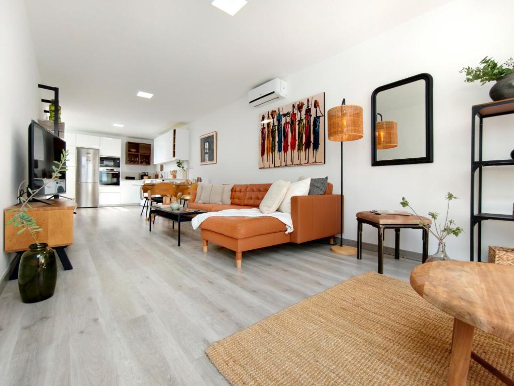 Villa Tharros, Solarium and heated pool - 5