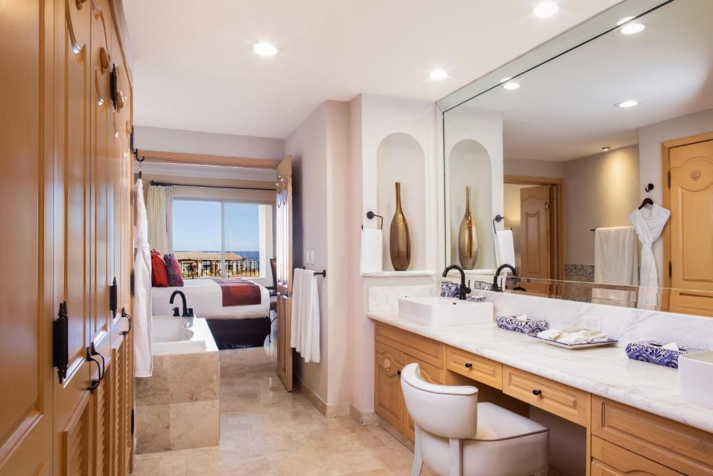 Villa la Estancia Beach Resort & Spa - 4