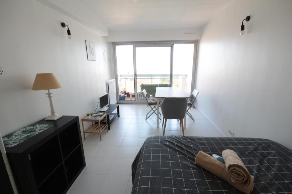 Studio with Balcony & View - Batignolles / Monceau - 5