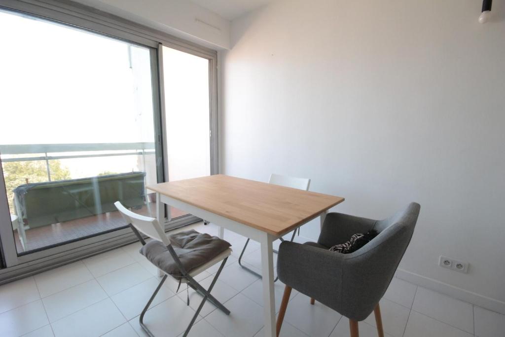 Studio with Balcony & View - Batignolles / Monceau - 4