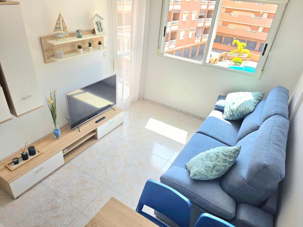 Apartamento con terraza, piscina y playa a 400m - 2