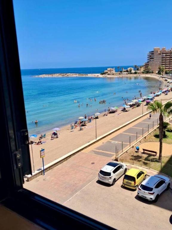 Beachfront 3BR Condo with Pool Views, Sleeps 10 - 5