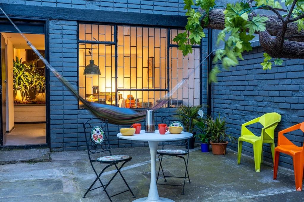 Spectacular 1950s house, centrally located and cozy - 2