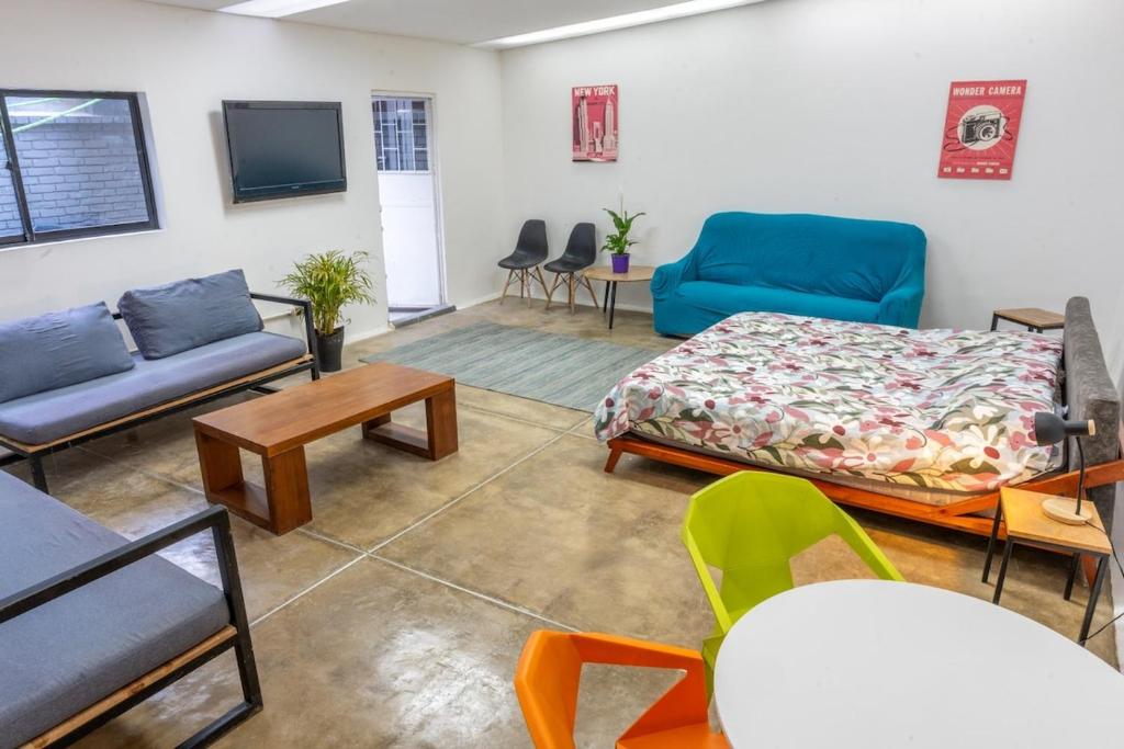 Spectacular 1950s house, centrally located and cozy - 4