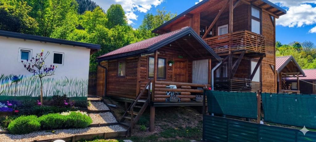 Bosnian Pyramid Glamping - 2