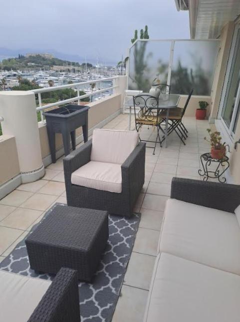 Magnifique terrasse, vue mer, plein centre 3 pièces - 2