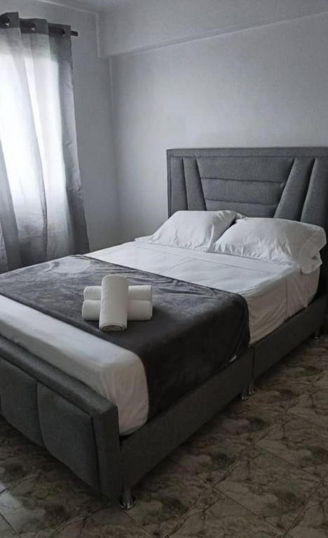 Exclusivo apartamento con estacionamiento en Residencia Solano Sabana Grande - 2