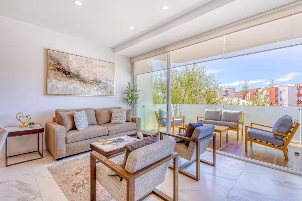 Stylish 3BR Downtown Cabo Condo Walk Everywhere - 1