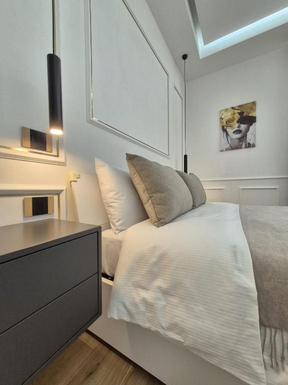 Aurum Residence - 2
