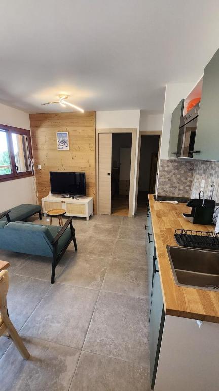 Bel appartement neuf cosy, Le Cernix, 2 chambres - 4
