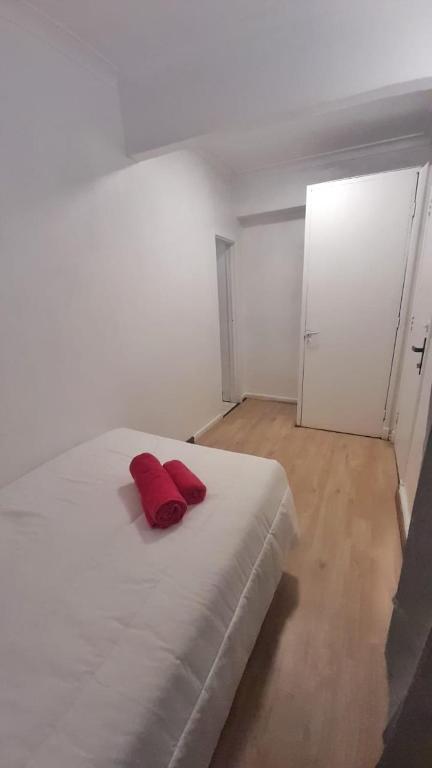 Habitación con baño a pasos del Metro Escuela Militar - 4