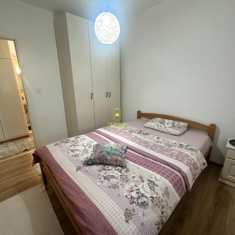 Central Hub Apartment, Free Parking and Travel Base - 3