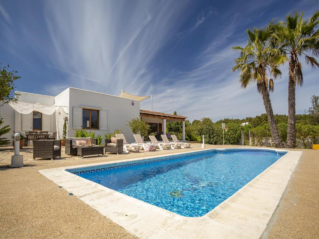 3-Bedroom Villa in Sant Josep with Pool - 1