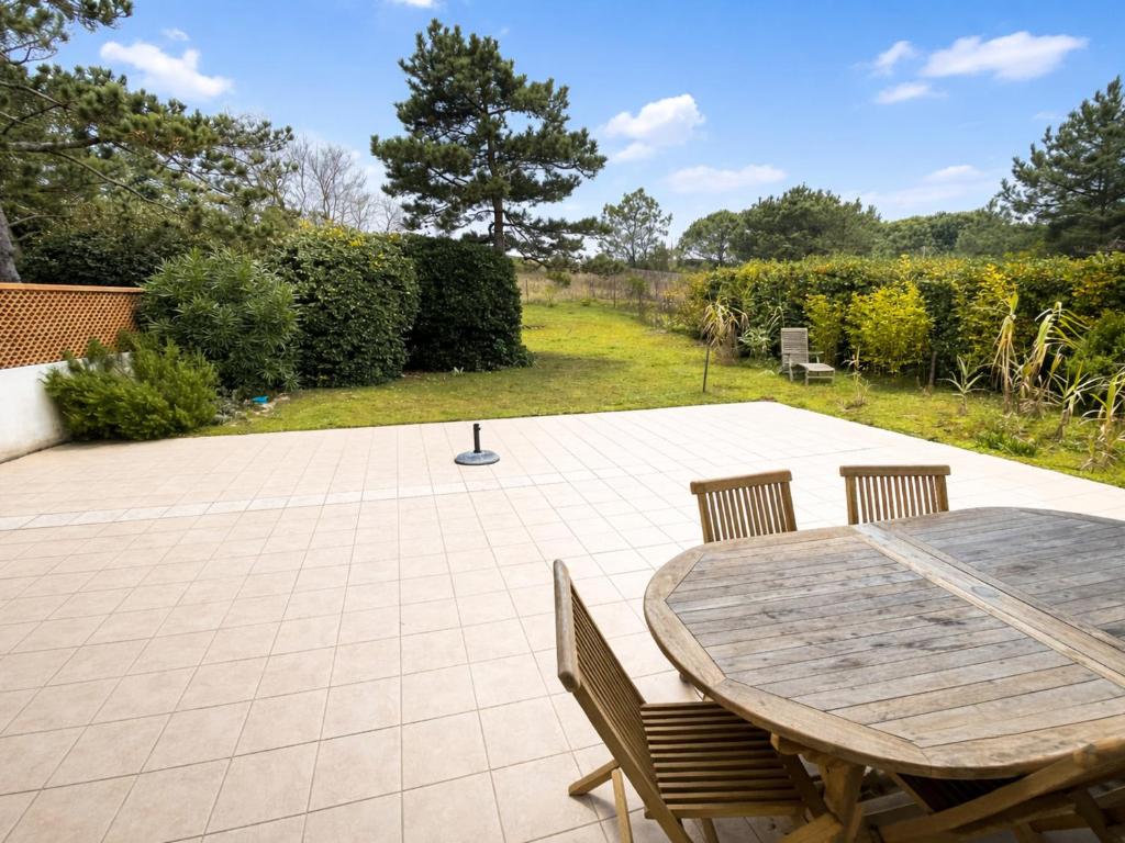 Grande maison près du phare avec Wi-Fi, animaux admis, parking, proche plage pour 8 personnes - FR-1-22-375 - 1