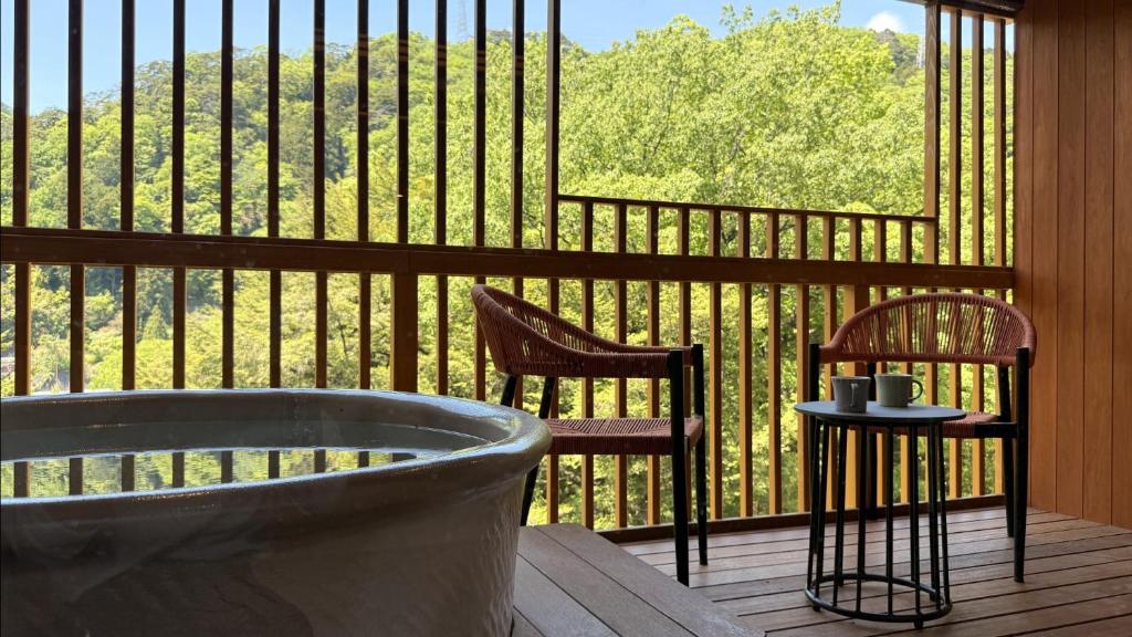 Open air bath