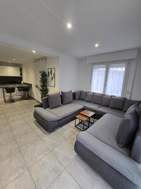 Monaco-beach 20min ground floor parking airconditioning wifi - 2