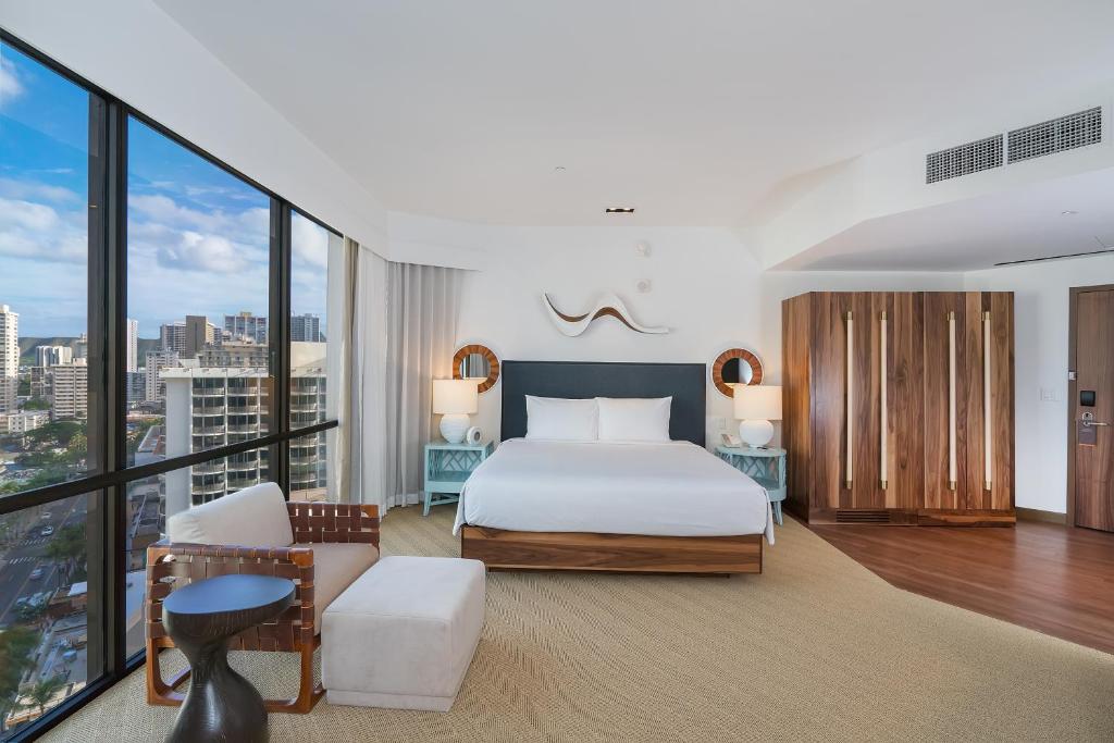 Hyatt Centric Waikiki Beach