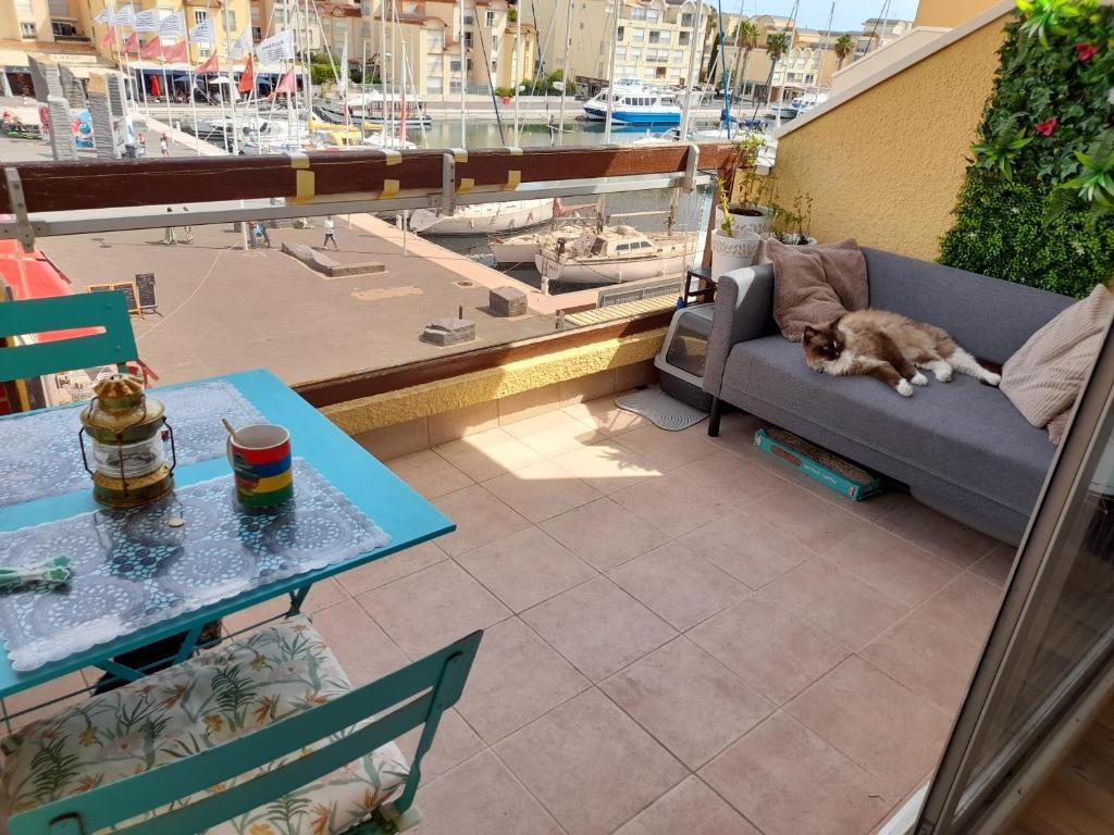 Studio tout équipé vue Marina de Gruissan avec piscine - 5