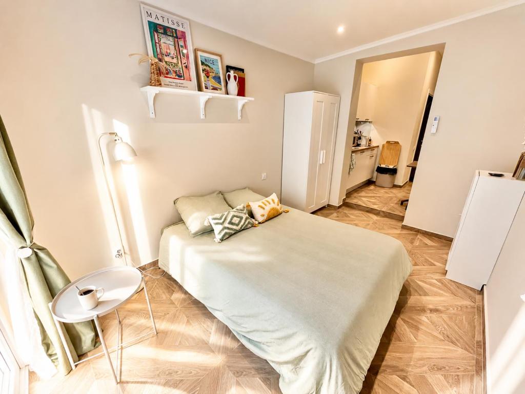 Le Petit Nice - 4 Studios, 2 with Private Terrace - Nice Centre - 4