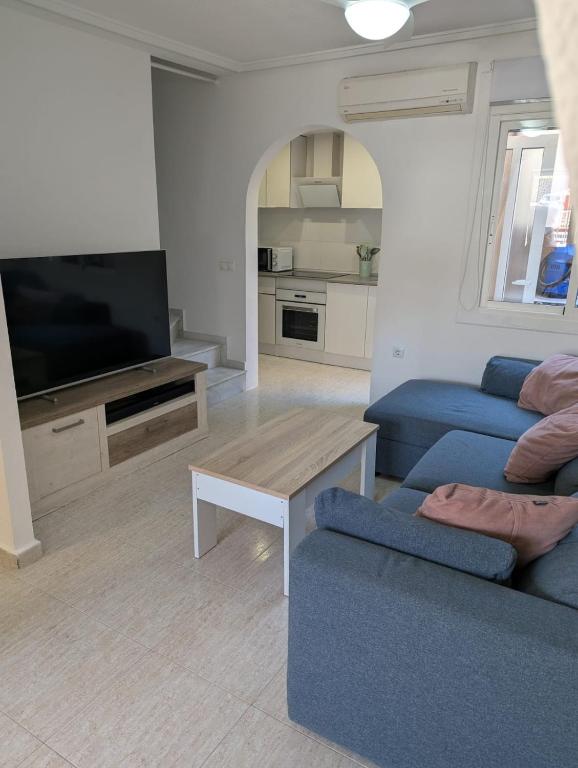 Spacious 3-Bedroom Home with Pool and Parking - 3