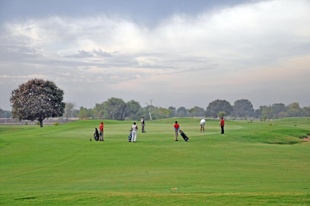 Gulmohar Greens Golf & Country Club photo