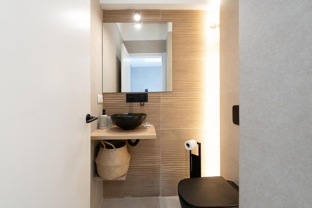 Málaga RIVERSIDE OASIS Apartment Jacuzzi - by N&N Luxe Properties - 4